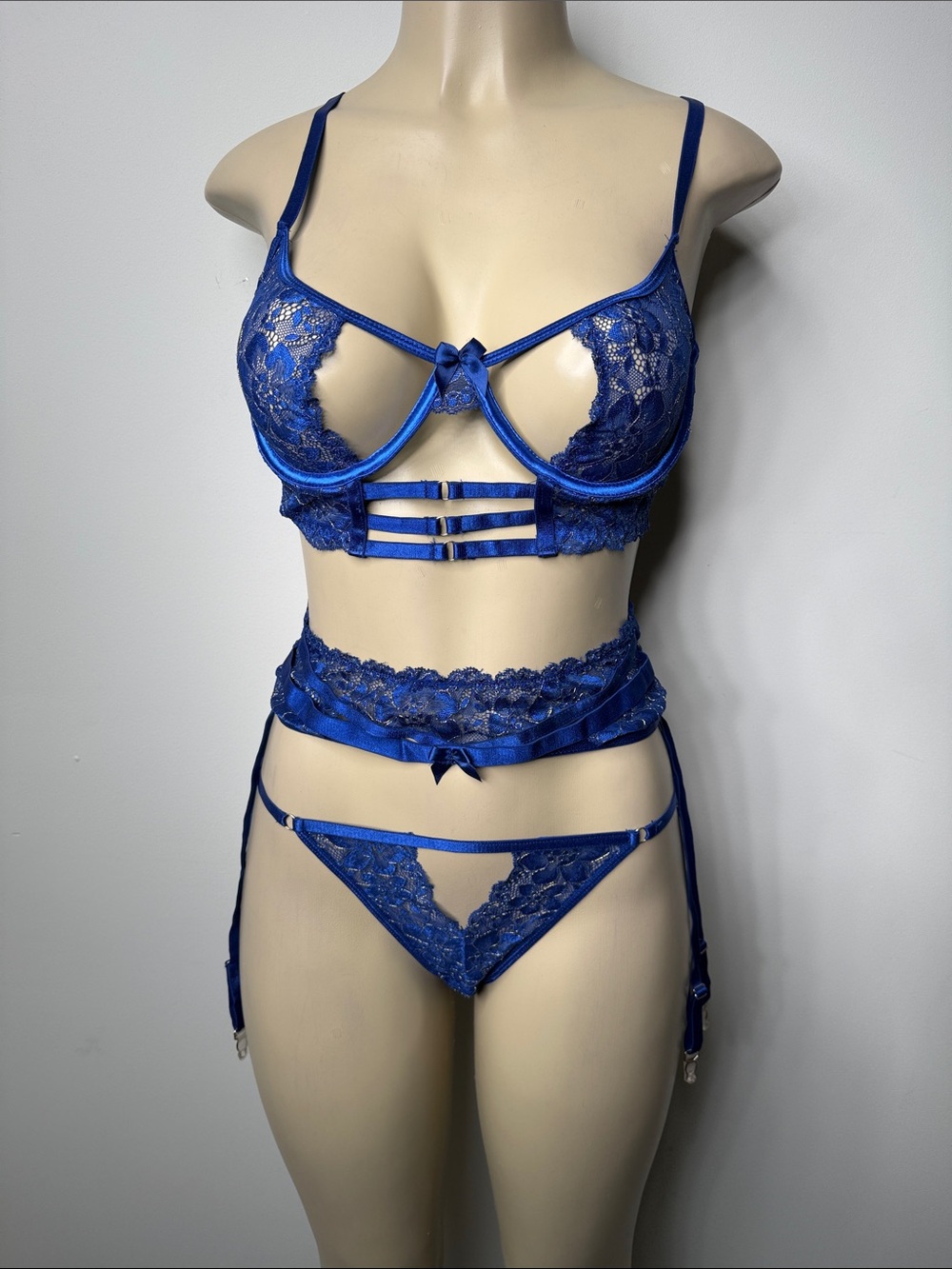 Blue Lace Strappy Lingerie Set - Women's Intimates